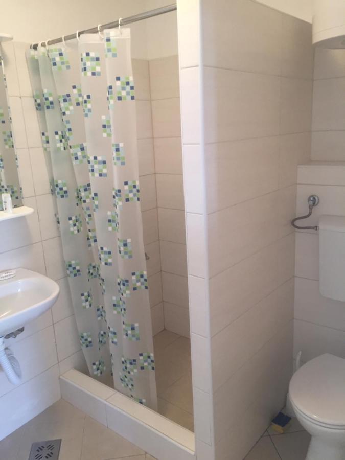 Apartment Perla - 150M From The Sea ノヴィ・ヴィノドロスキー エクステリア 写真