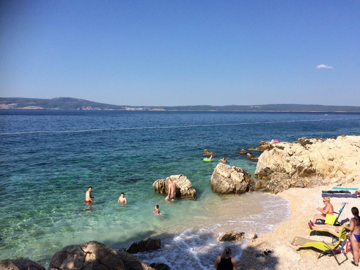 Apartment Perla - 150M From The Sea ノヴィ・ヴィノドロスキー エクステリア 写真